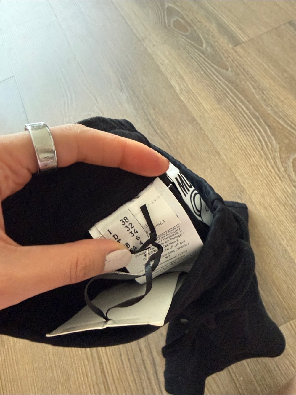 NWT MOSCHINO black bear logo printed shorts - Picture 4 of 5